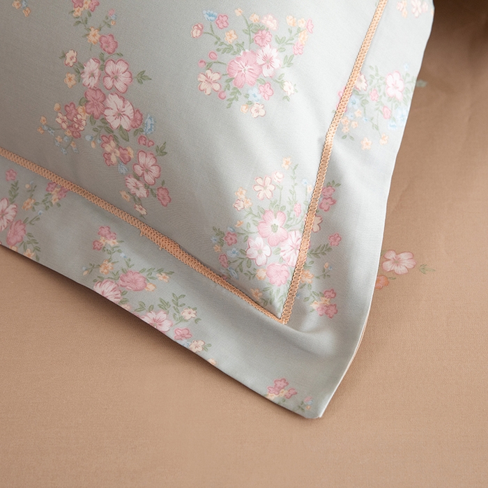 91家纺网 家纺一手货源 找家纺 磨毛世家家纺 206新款铂金凯丽全棉四件套 小巷人家-绿