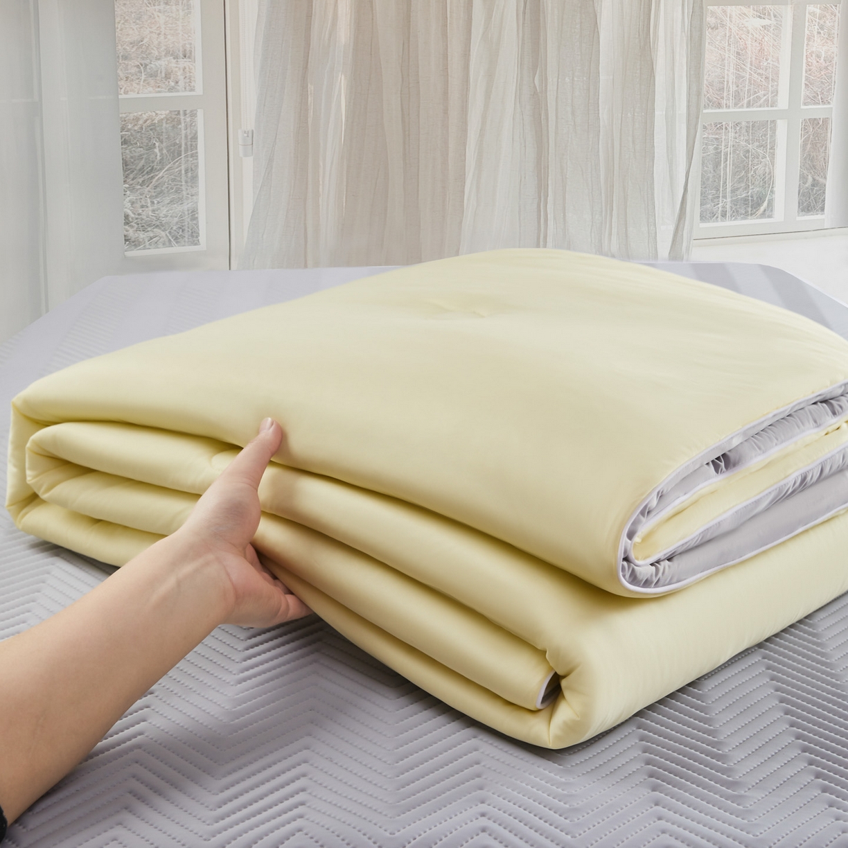 91家纺网 家纺一手货源 找家纺 绒城 2026新款冰爽系列-凉感丝夏被四件套 嫩黄