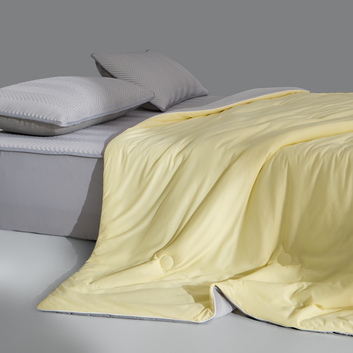 91家纺网 家纺一手货源 找家纺 绒城 2026新款冰爽系列-凉感丝夏被四件套 嫩黄