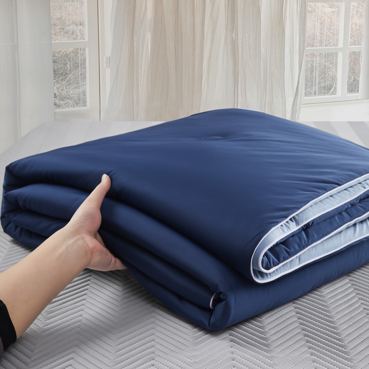 91家纺网 家纺一手货源 找家纺 绒城 2026新款冰爽系列-凉感丝夏被四件套 蔚蓝