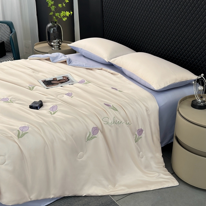 91家纺网 家纺一手货源 找家纺 益多眠 2026新款水洗真丝刺绣夏被夏凉被空调被四件套 郁金香-奶白紫