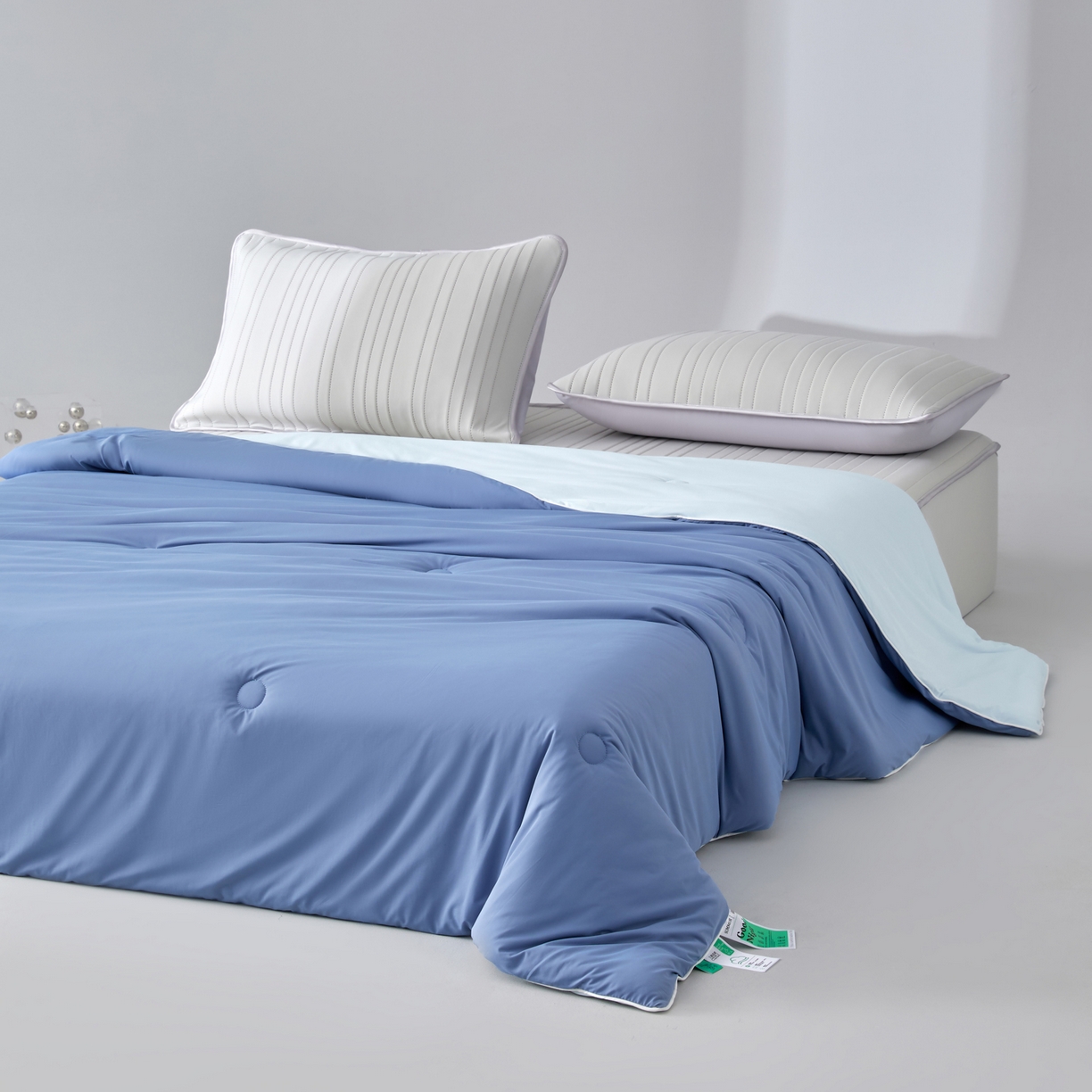 91家纺网 家纺一手货源 找家纺 绒城  2026 真凉感 真锦氨 锦氨凉感夏被四件套 锦纶凉感丝夏凉被 - 冰皮系列 冰皮宝蓝