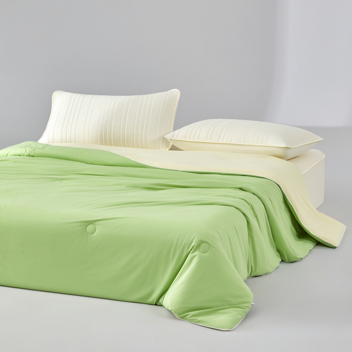 91家纺网 家纺一手货源 找家纺 绒城  2026 真凉感 真锦氨 锦氨凉感夏被四件套 锦纶凉感丝夏凉被 - 冰皮系列 冰皮翠绿