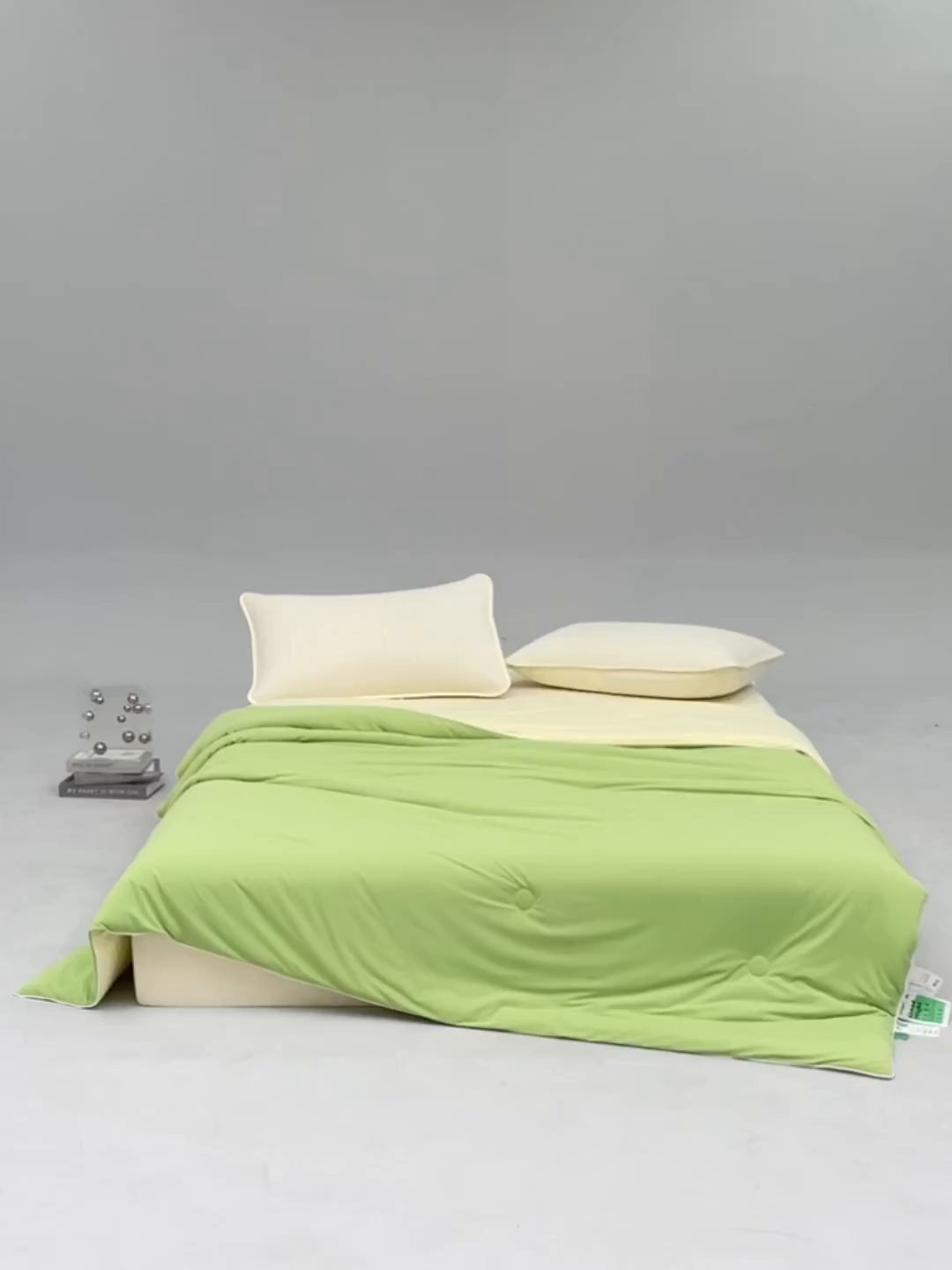 91家纺网 家纺一手货源 找家纺 绒城  2026 真凉感 真锦氨 锦氨凉感夏被四件套 锦纶凉感丝夏凉被 - 冰皮系列 冰皮翠绿