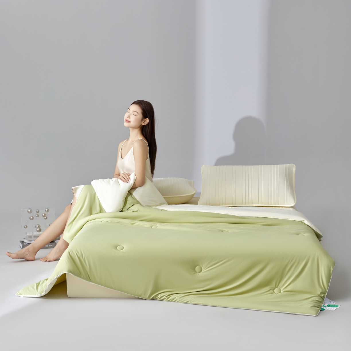 91家纺网 家纺一手货源 找家纺 绒城  2026 真凉感 真锦氨 锦氨凉感夏被四件套 锦纶凉感丝夏凉被 - 冰皮系列 冰皮牛油果
