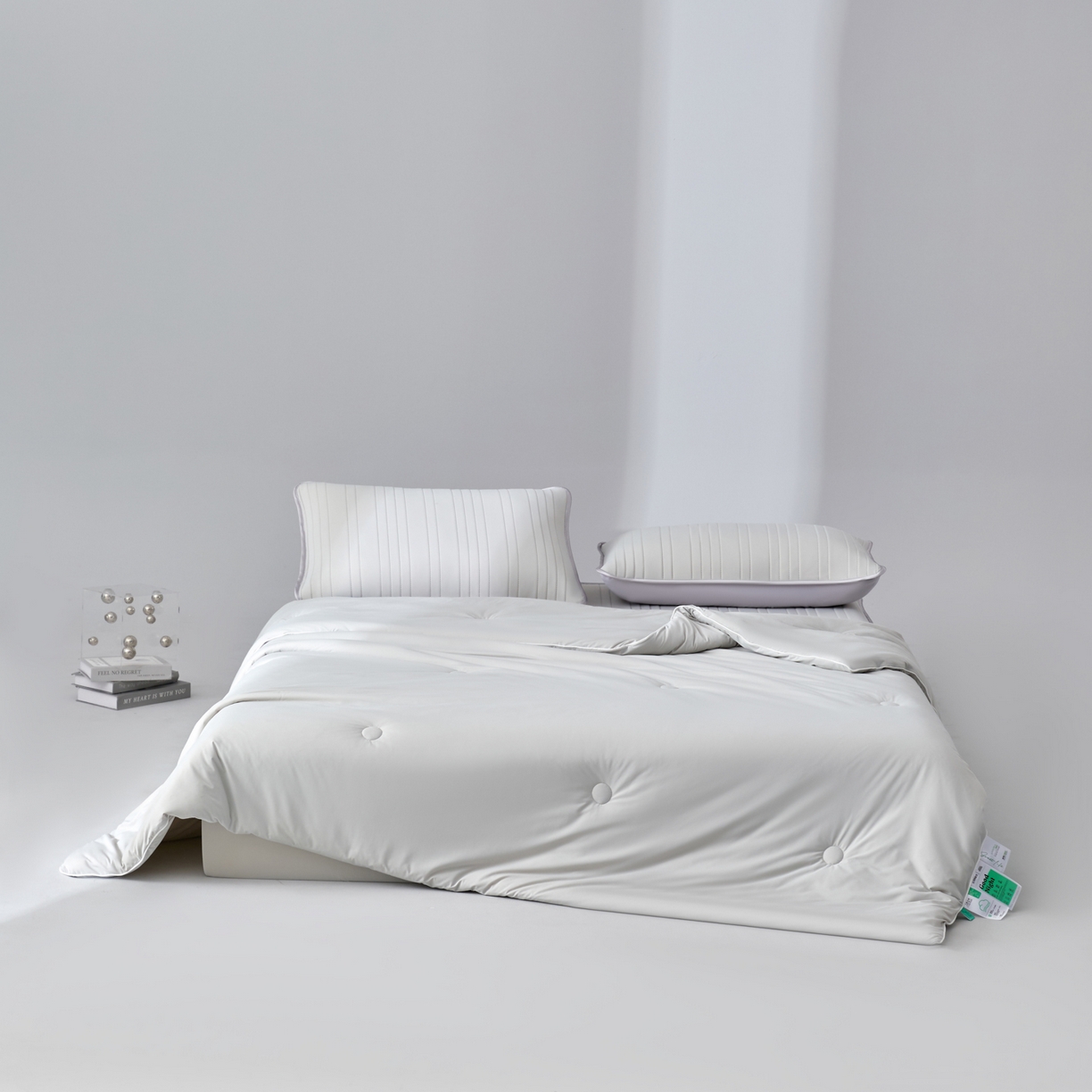 91家纺网 家纺一手货源 找家纺 绒城  2026 真凉感 真锦氨 锦氨凉感夏被四件套 锦纶凉感丝夏凉被 - 冰皮系列 冰皮浅灰