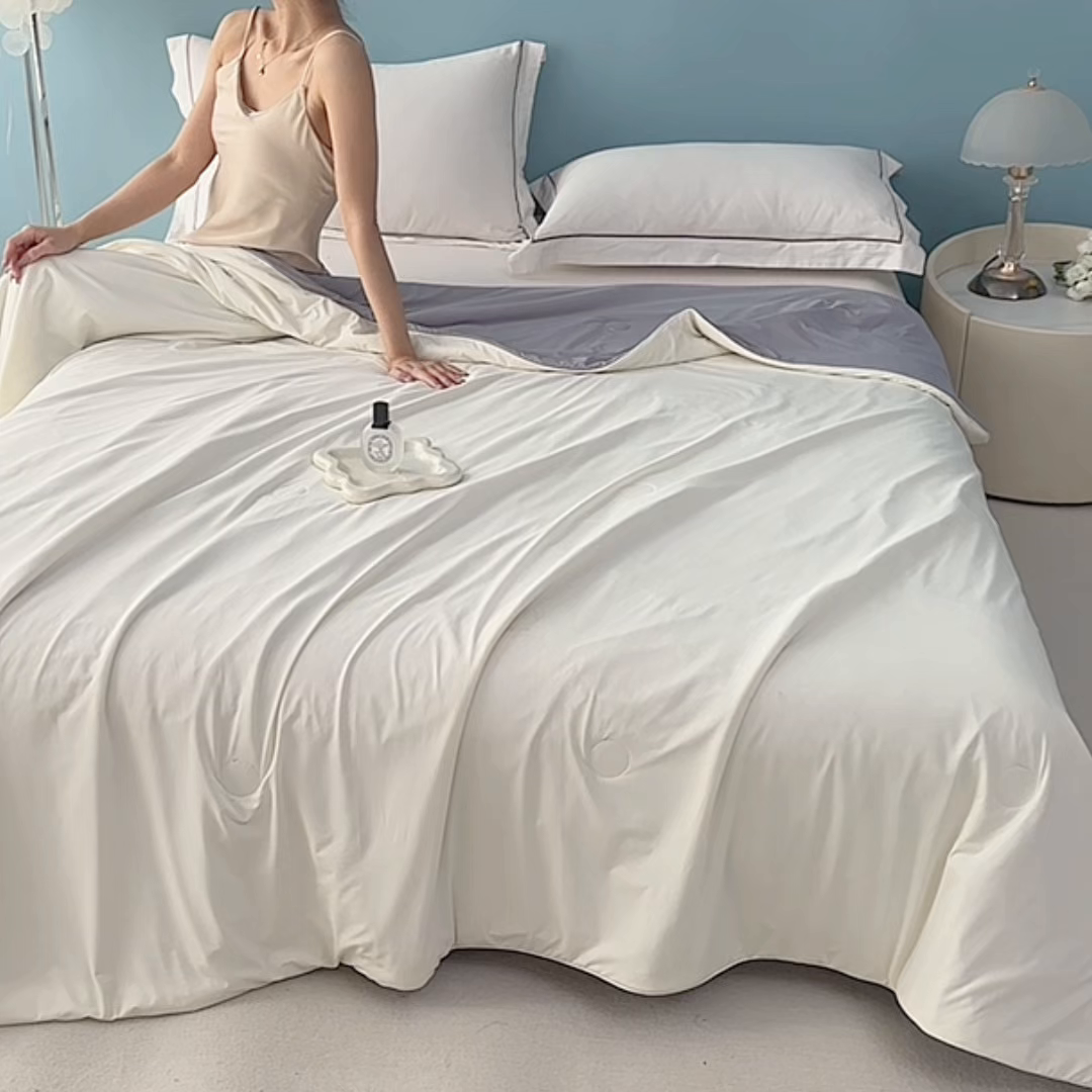 91家纺网 家纺一手货源 找家纺 益多眠 2026新款A类凉感丝羽丝棉夏被夏凉被空调被 奶白灰