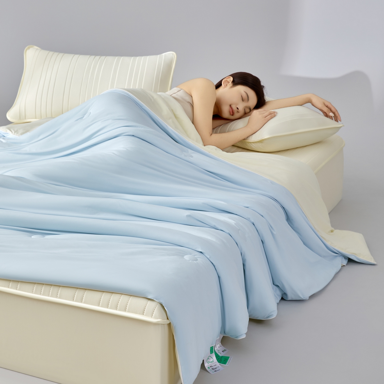 91家纺网 家纺一手货源 找家纺 绒城  2026 真凉感 真锦氨 锦氨凉感夏被四件套 锦纶凉感丝夏凉被 - 冰皮系列 冰皮天兰