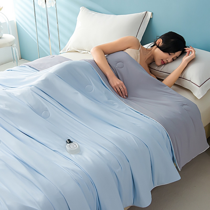 91家纺网 家纺一手货源 找家纺 益多眠 2026新款A类凉感丝羽丝棉夏被夏凉被空调被 天蓝灰