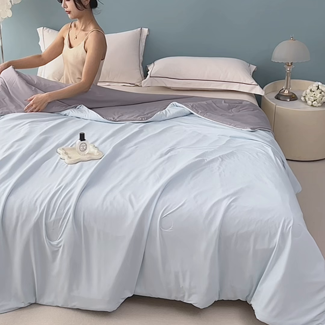 91家纺网 家纺一手货源 找家纺 益多眠 2026新款A类凉感丝羽丝棉夏被夏凉被空调被 天蓝灰