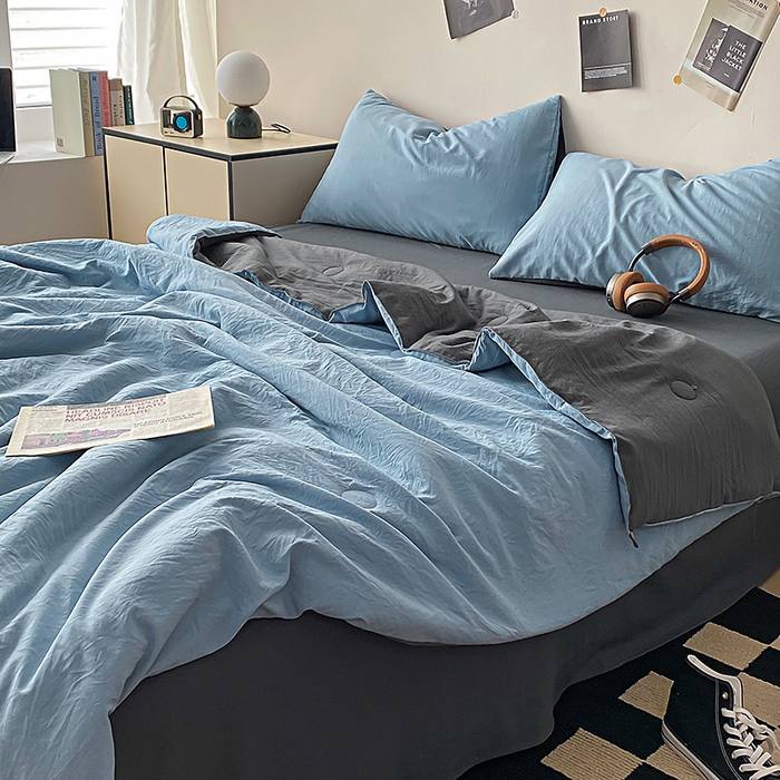 91家纺网 家纺一手货源 找家纺 益多眠 2026新款A类云柔水洗棉夏被夏凉被空调被四件套 天蓝+深灰