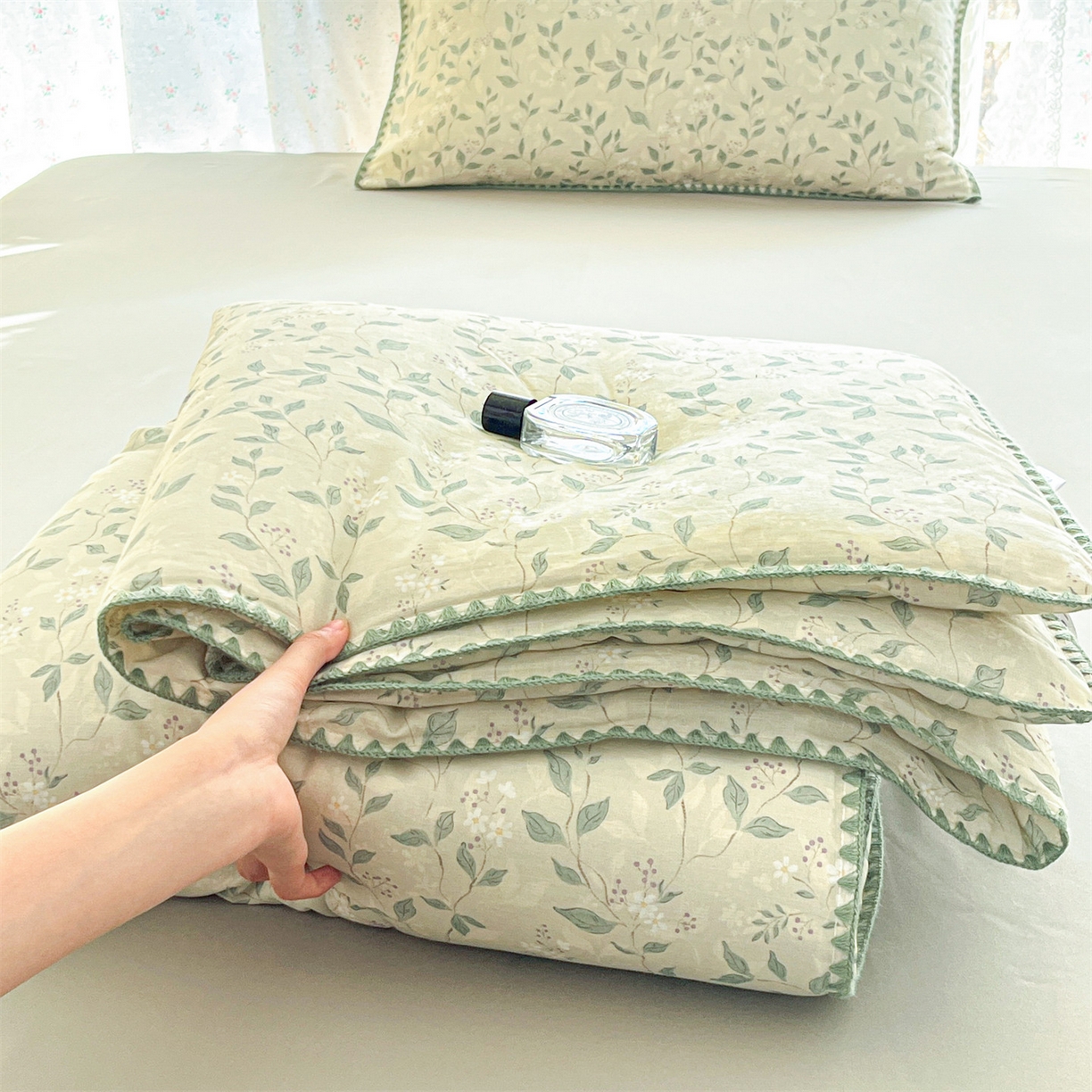 91家纺网 家纺一手货源 找家纺 （总）盛秋家纺 2026新款三角针水洗棉贝壳边印花夏被系列