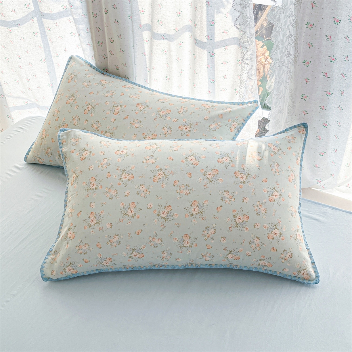 91家纺网 家纺一手货源 找家纺 盛秋家纺 2026新款三角针水洗棉贝壳边印花夏被系列 雨后花园+天空蓝