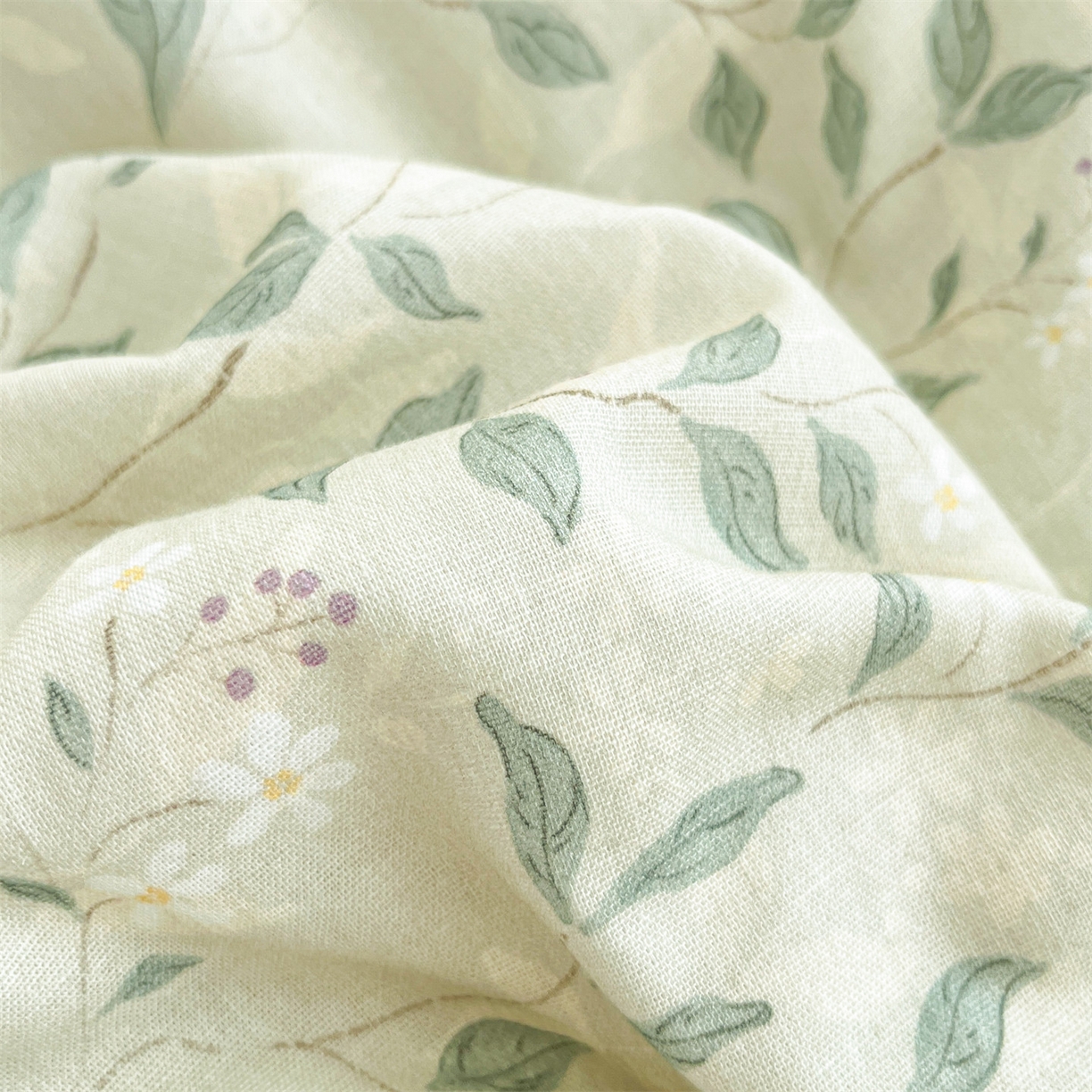 91家纺网 家纺一手货源 找家纺 盛秋家纺 2026新款三角针水洗棉贝壳边印花夏被系列 澳白+明灰