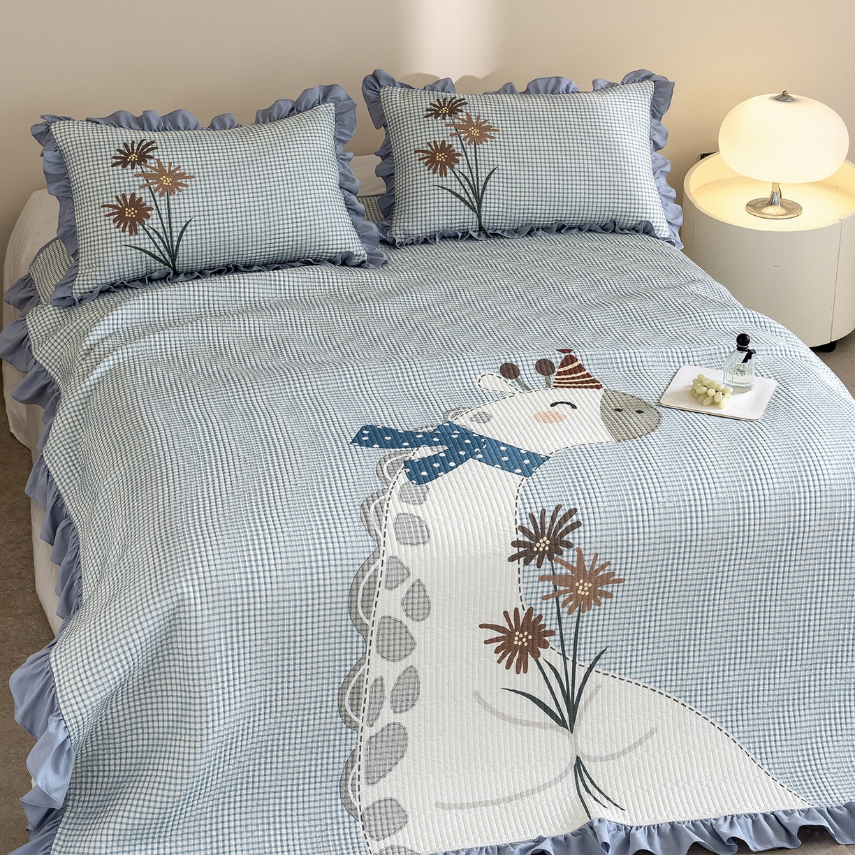 91家纺网 家纺一手货源 找家纺 立奥被业 2026新品古法水洗棉夏被仿棉大版床盖防棉大版夏被 长颈鹿蓝