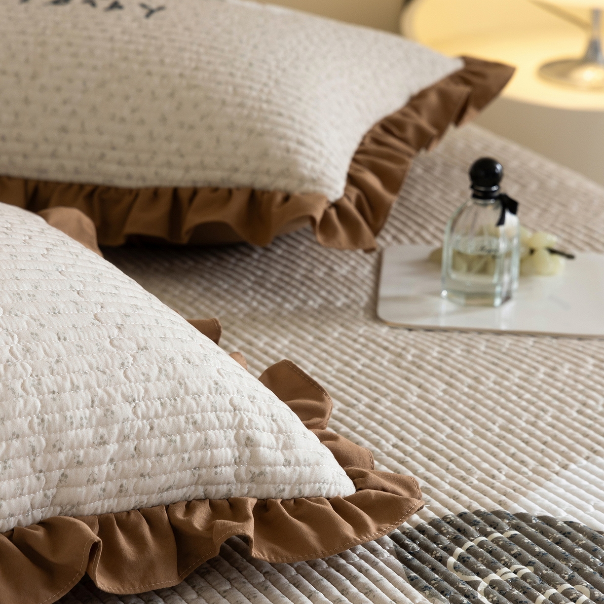 91家纺网 家纺一手货源 找家纺 立奥被业 2026新品古法水洗棉夏被仿棉大版床盖防棉大版夏被 小象咖