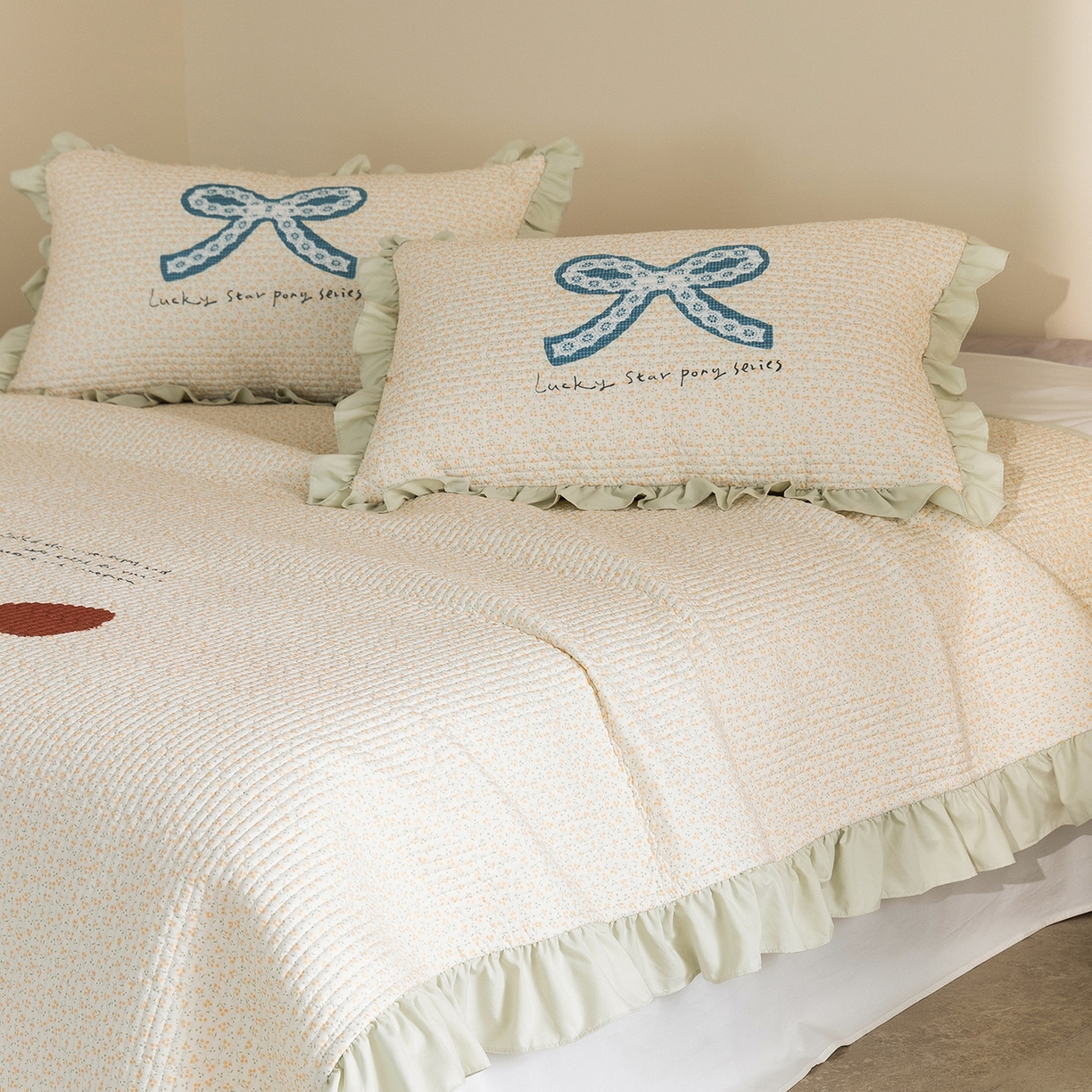 91家纺网 家纺一手货源 找家纺 立奥被业 2026新品古法水洗棉夏被仿棉大版床盖防棉大版夏被 小马绿