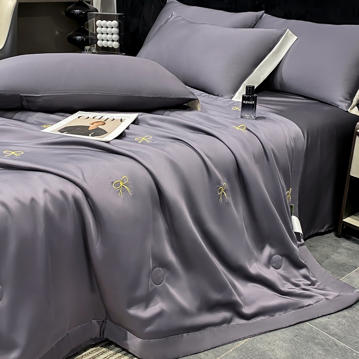 91家纺网 家纺一手货源 找家纺 益多眠 2026新款水洗真丝刺绣夏被夏凉被空调被四件套 蝴蝶结高级灰