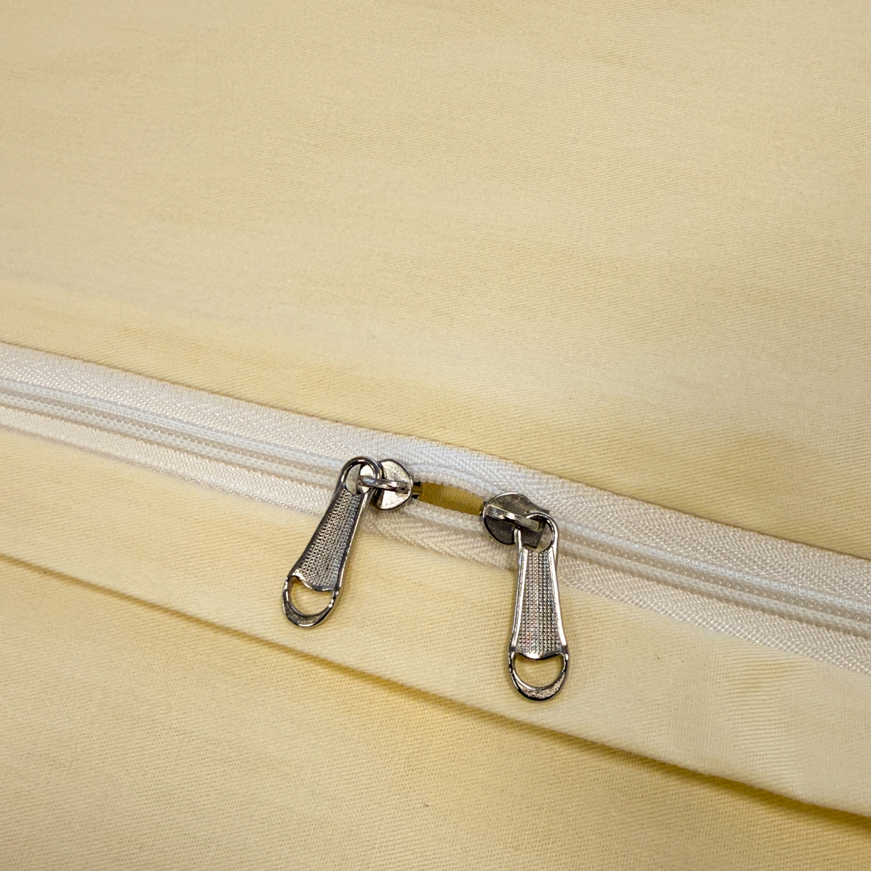 91家纺网 家纺一手货源 找家纺 懒猫家纺 2026新款A类高精密40支13374全棉纯棉喷气印花贴布绣四件套  【带礼盒】 奶黄布丁