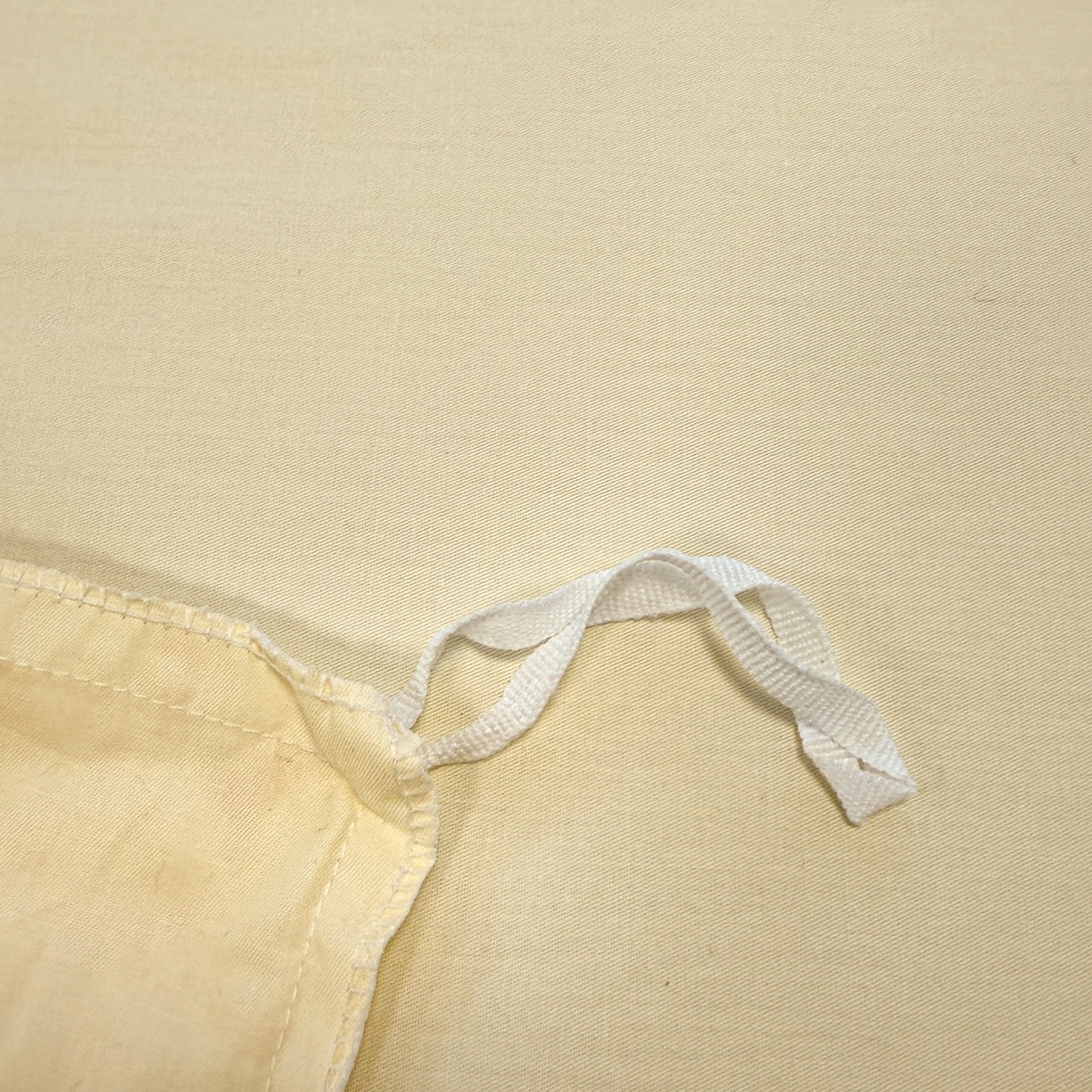 91家纺网 家纺一手货源 找家纺 懒猫家纺 2026新款A类高精密40支13374全棉纯棉喷气印花贴布绣四件套  【带礼盒】 奶黄布丁