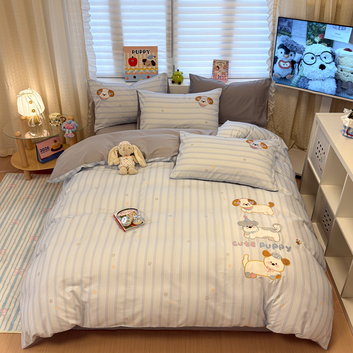 91家纺网 家纺一手货源 找家纺 懒猫家纺 2026新款A类高精密40支13374全棉纯棉喷气印花贴布绣四件套  【带礼盒】 条纹修狗