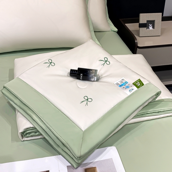 91家纺网 家纺一手货源 找家纺 益多眠 2026新款水洗真丝刺绣夏被夏凉被空调被四件套 蝴蝶结奶白绿