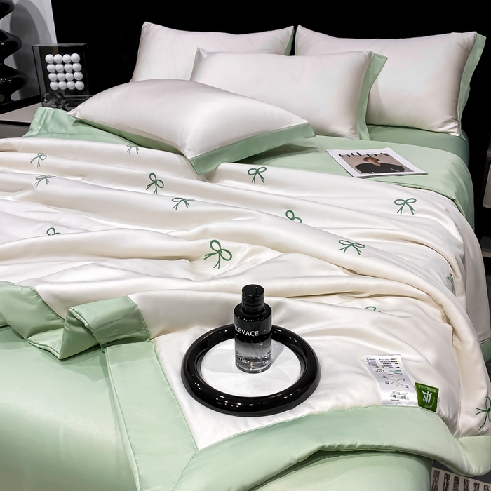 91家纺网 家纺一手货源 找家纺 益多眠 2026新款水洗真丝刺绣夏被夏凉被空调被四件套 蝴蝶结奶白绿