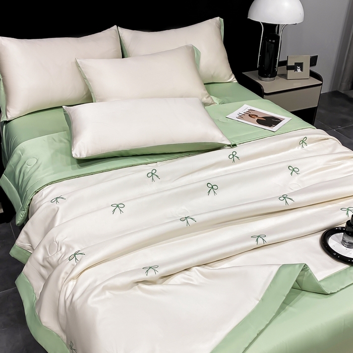 91家纺网 家纺一手货源 找家纺 益多眠 2026新款水洗真丝刺绣夏被夏凉被空调被四件套 蝴蝶结奶白绿