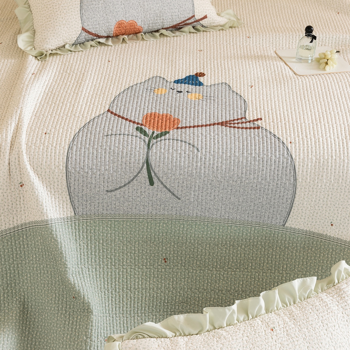 91家纺网 家纺一手货源 找家纺 立奥被业 2026新品古法水洗棉夏被仿棉大版床盖防棉大版夏被 喵星绿