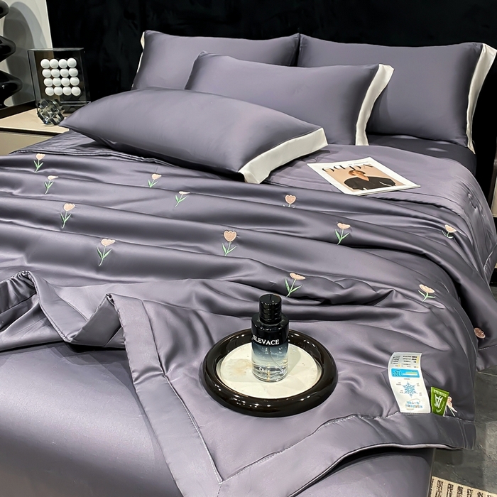 91家纺网 家纺一手货源 找家纺 益多眠 2026新款水洗真丝刺绣夏被夏凉被空调被四件套 花朵高级灰