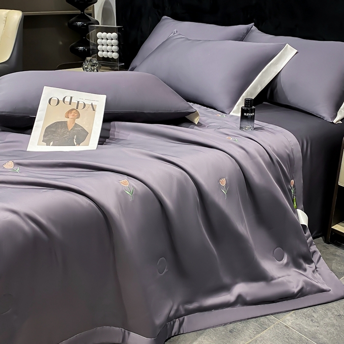 91家纺网 家纺一手货源 找家纺 益多眠 2026新款水洗真丝刺绣夏被夏凉被空调被四件套 花朵高级灰