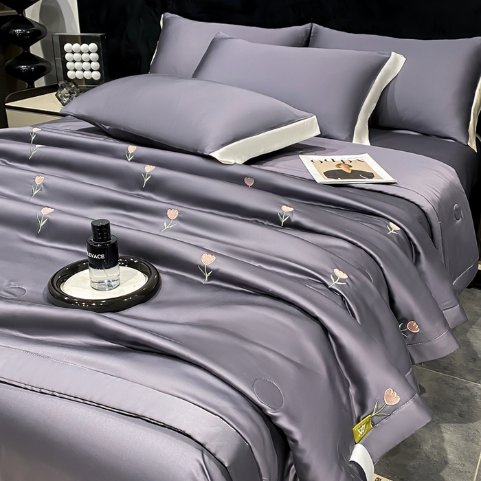 91家纺网 家纺一手货源 找家纺 益多眠 2026新款水洗真丝刺绣夏被夏凉被空调被四件套 花朵高级灰