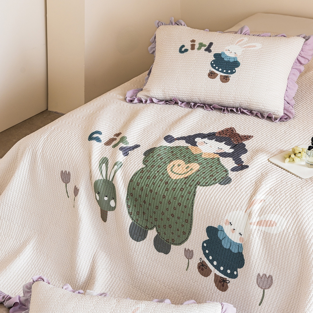 91家纺网 家纺一手货源 找家纺 立奥被业 2026新品古法水洗棉夏被仿棉大版床盖防棉大版夏被 快乐童年紫