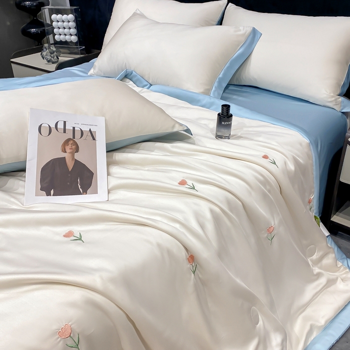 91家纺网 家纺一手货源 找家纺 益多眠 2026新款水洗真丝刺绣夏被夏凉被空调被四件套 花朵奶白兰