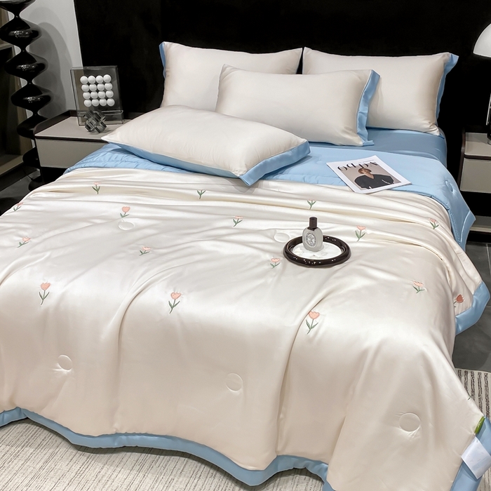 91家纺网 家纺一手货源 找家纺 益多眠 2026新款水洗真丝刺绣夏被夏凉被空调被四件套 花朵奶白兰