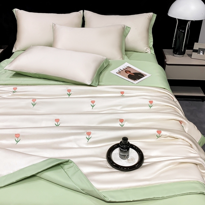 91家纺网 家纺一手货源 找家纺 益多眠 2026新款水洗真丝刺绣夏被夏凉被空调被四件套 花朵奶白绿