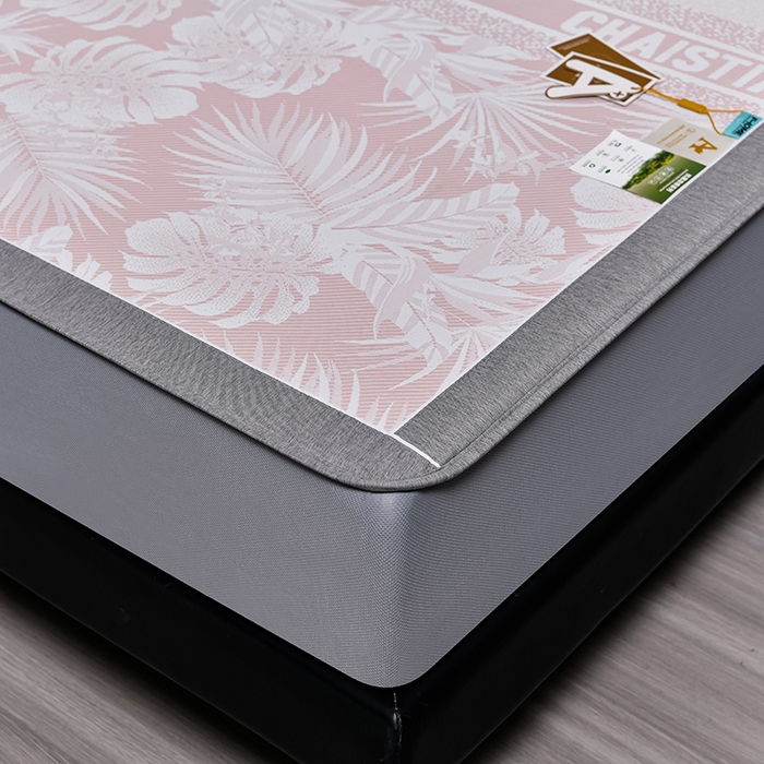 91家纺网 家纺一手货源 找家纺 小牛席业 2026新款PE半定位大提花凉感冰丝系列（床笠款） 粉色