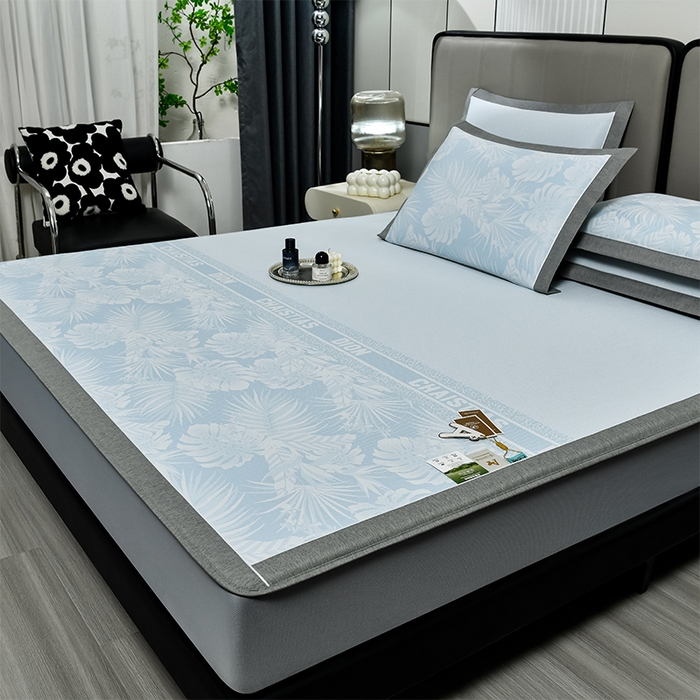 91家纺网 家纺一手货源 找家纺 小牛席业 2026新款PE半定位大提花凉感冰丝系列（床笠款） 浅蓝