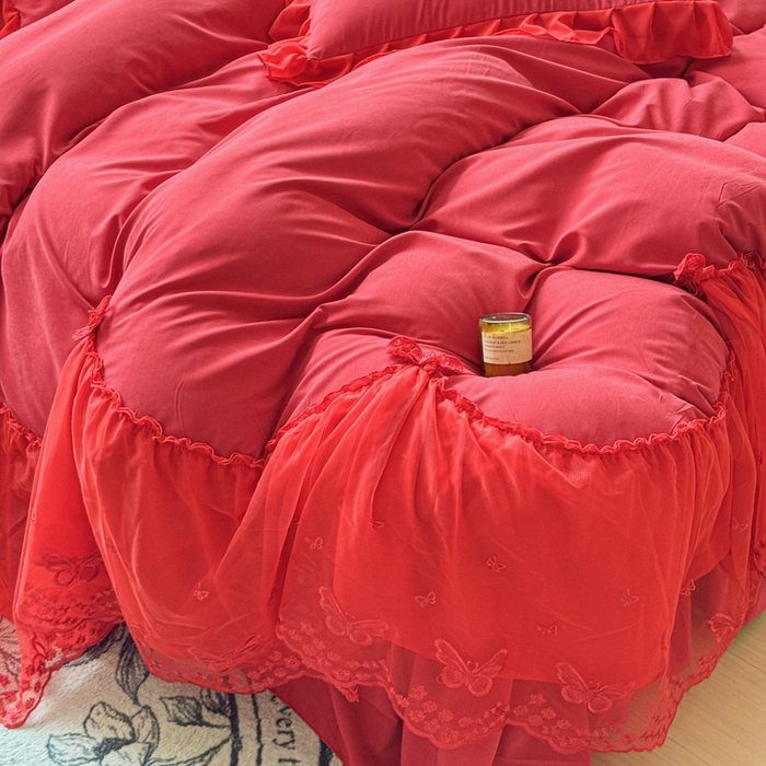 91家纺网 家纺一手货源 找家纺 睡美人 2026新款锦棉糯糯棉韩版蕾丝公主款双层纱被套床裙四件套-翩翩起舞 翩翩起舞-胭脂红