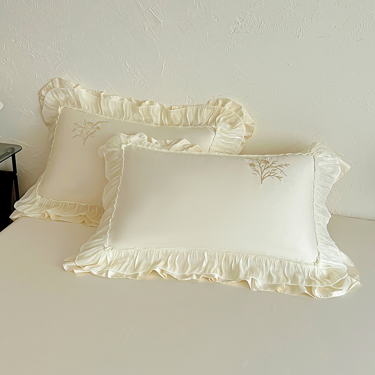 91家纺网 家纺一手货源 找家纺 迪欧芙 2026新款长绒棉刺绣床单款四件套-月影纱 月影纱-米色