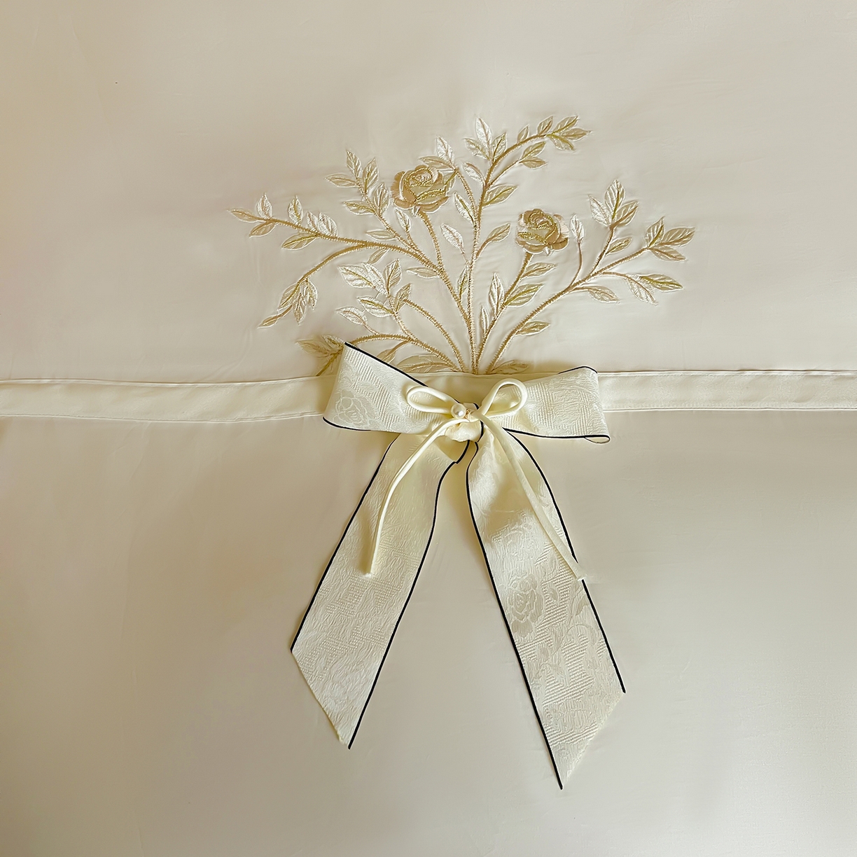 91家纺网 家纺一手货源 找家纺 迪欧芙 2026新款长绒棉刺绣床单款四件套-月影纱 月影纱-米色