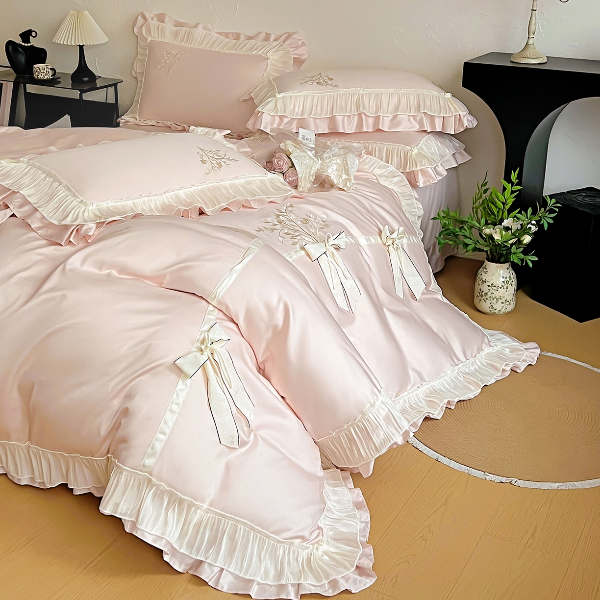 91家纺网 家纺一手货源 找家纺 迪欧芙 2026新款长绒棉刺绣床单款四件套-月影纱 月影纱-玉色