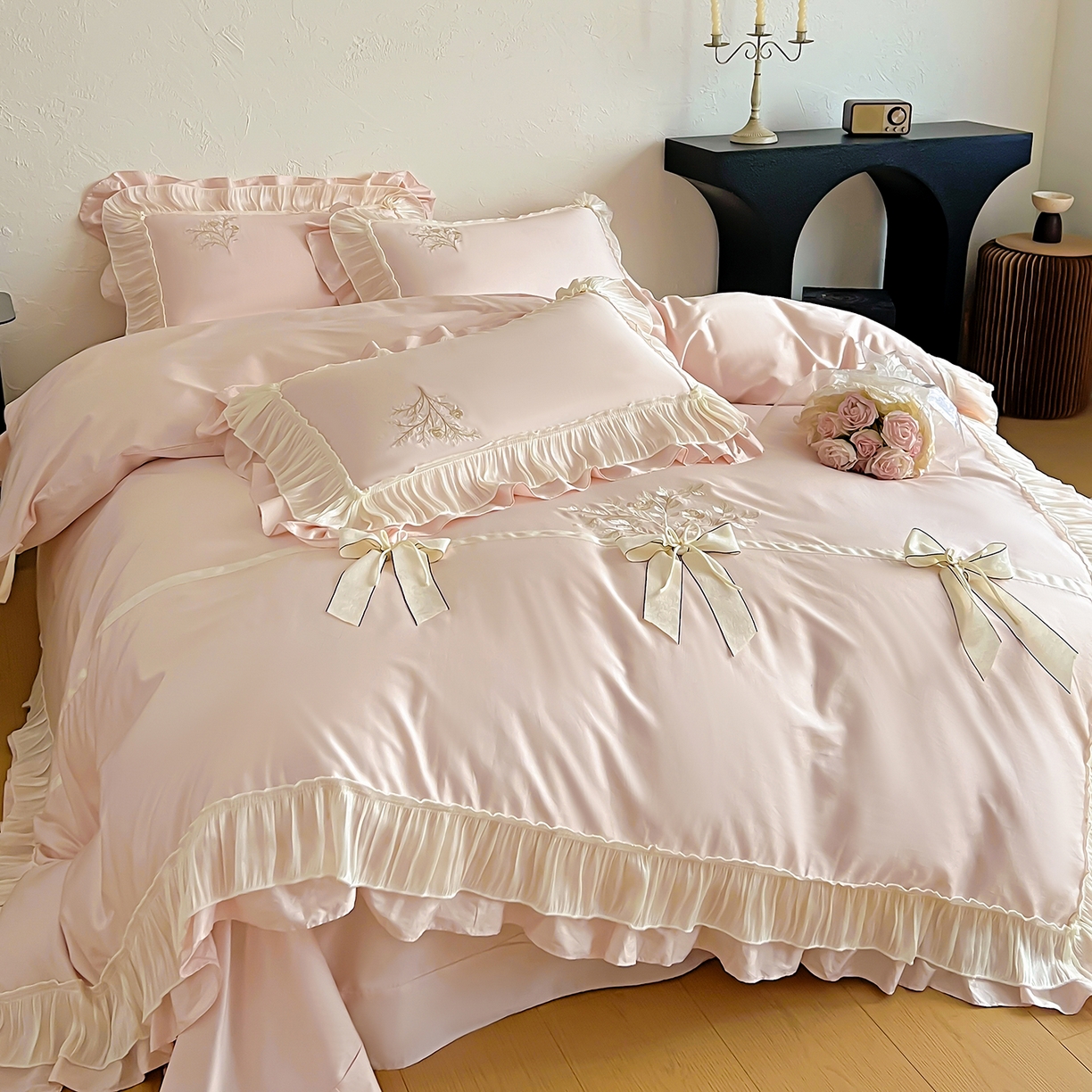 91家纺网 家纺一手货源 找家纺 迪欧芙 2026新款长绒棉刺绣床单款四件套-月影纱 月影纱-玉色