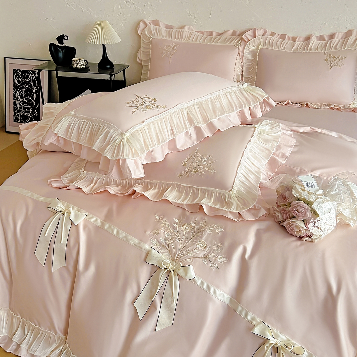 91家纺网 家纺一手货源 找家纺 迪欧芙 2026新款长绒棉刺绣床单款四件套-月影纱 月影纱-玉色