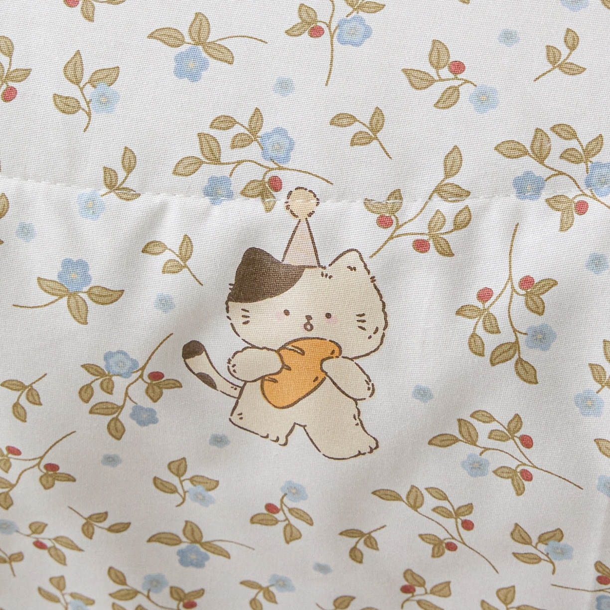 91家纺网 家纺一手货源 找家纺 亿莱鑫 2026春夏新款全棉水洗印花夏被夏凉被空调被 慵懒猫咪