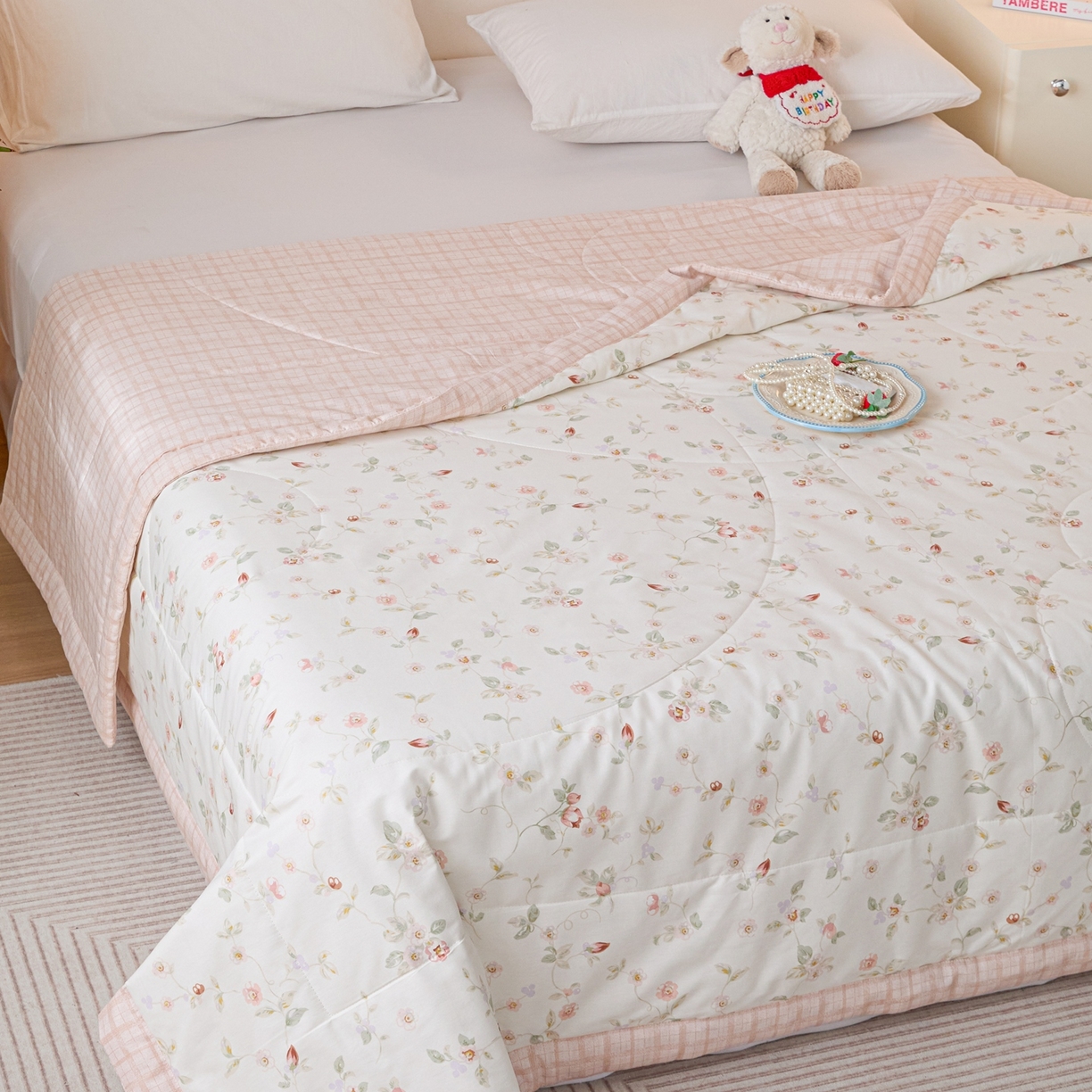 91家纺网 家纺一手货源 找家纺 亿莱鑫 2026春夏新款全棉水洗印花夏被夏凉被空调被 枕边花语