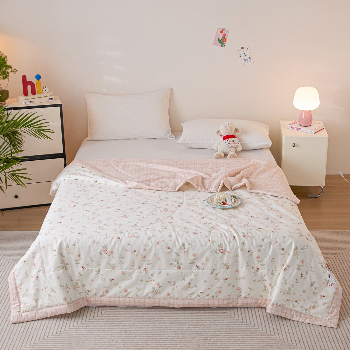 91家纺网 家纺一手货源 找家纺 亿莱鑫 2026春夏新款全棉水洗印花夏被夏凉被空调被 枕边花语