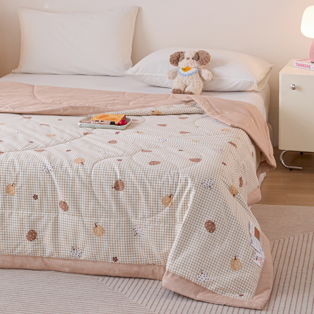 91家纺网 家纺一手货源 找家纺 亿莱鑫 2026春夏新款全棉水洗印花夏被夏凉被空调被 格子南瓜