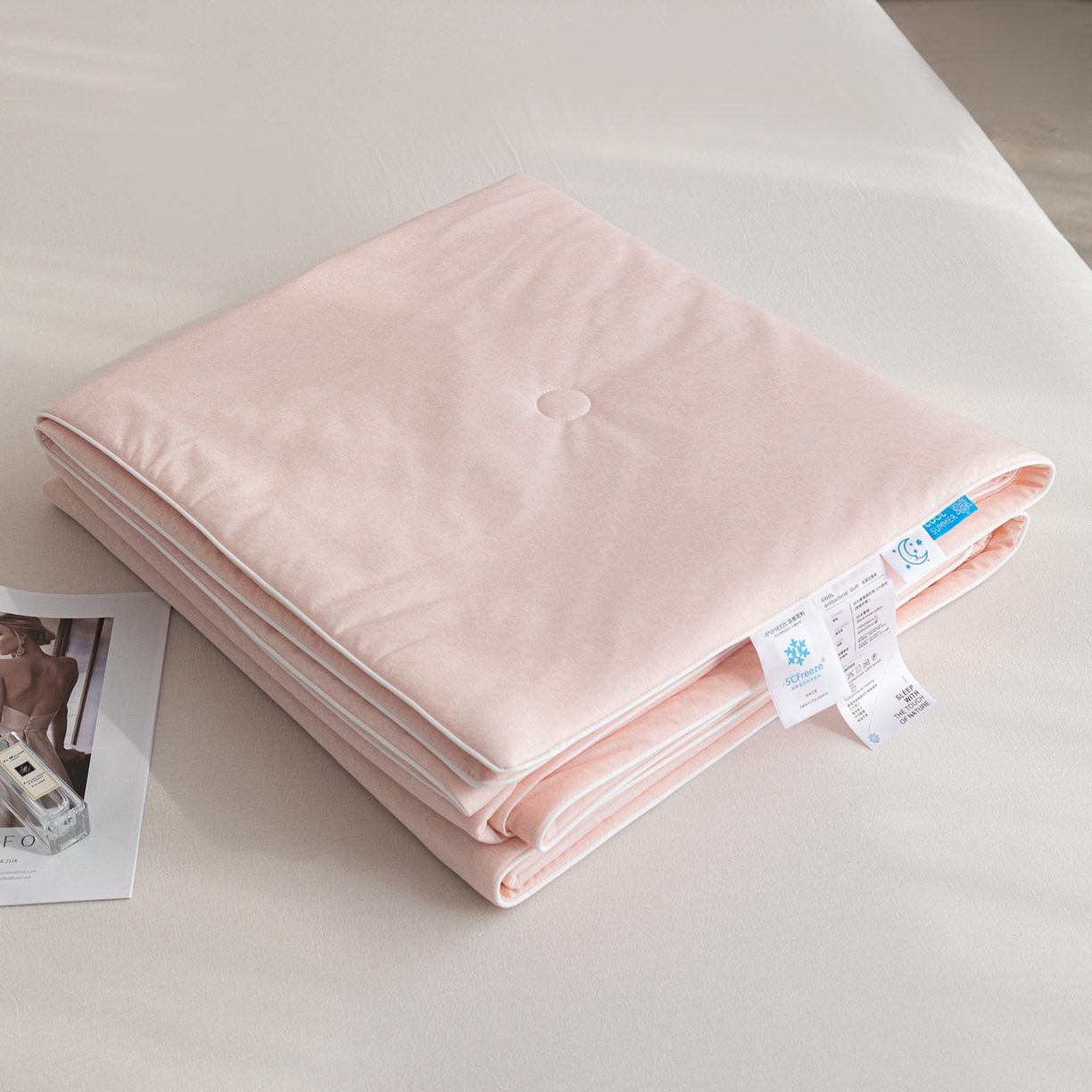 91家纺网 家纺一手货源 找家纺 亿莱鑫 2026春夏新款纯色仿锦氨凉感夏被夏凉被空调被 组合图仅供展示不可下单