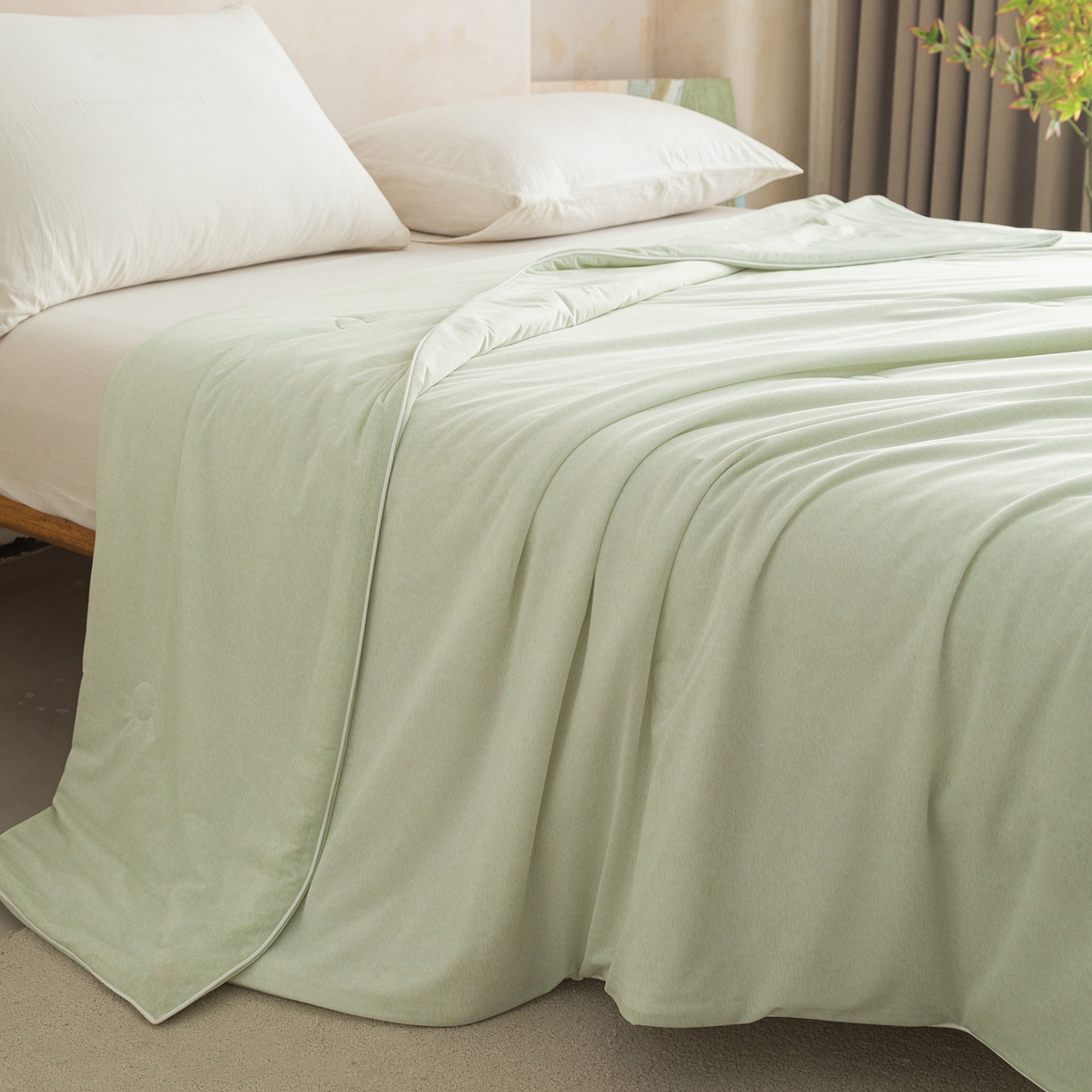 91家纺网 家纺一手货源 找家纺 亿莱鑫 2026春夏新款纯色仿锦氨凉感夏被夏凉被空调被 夏日企鹅-绿